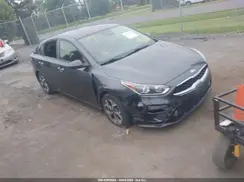 3KPF24AD4KE131102 2019 KIA FORTE