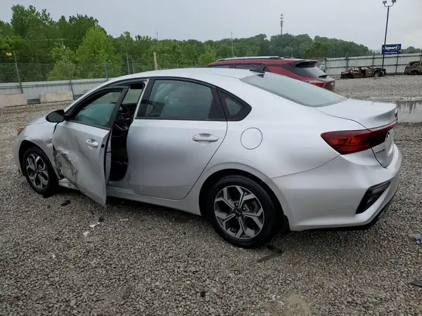 3KPF24AD4KE132878 2019 KIA FORTE - Image 2