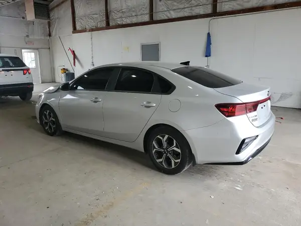 3KPF24AD4KE133965 2019 KIA FORTE - Image 2