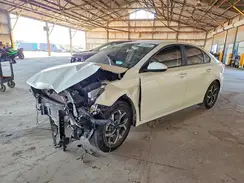 3KPF24AD4KE135991 2019 KIA FORTE