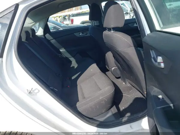 3KPF24AD4LE145177 2020 KIA FORTE - Image 8