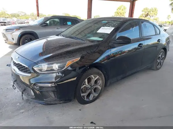 3KPF24AD4LE147060 2020 KIA FORTE - Image 2