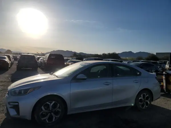 3KPF24AD4LE148418 2020 KIA FORTE - Image 1