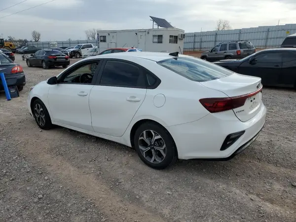 3KPF24AD4LE153389 2020 KIA FORTE - Image 2