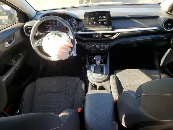 3KPF24AD4LE156390 2020 KIA FORTE - Image 8