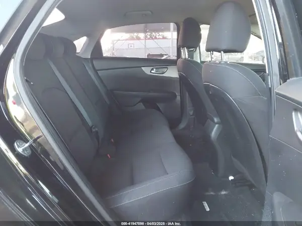 3KPF24AD4LE174811 2020 KIA FORTE - Image 8