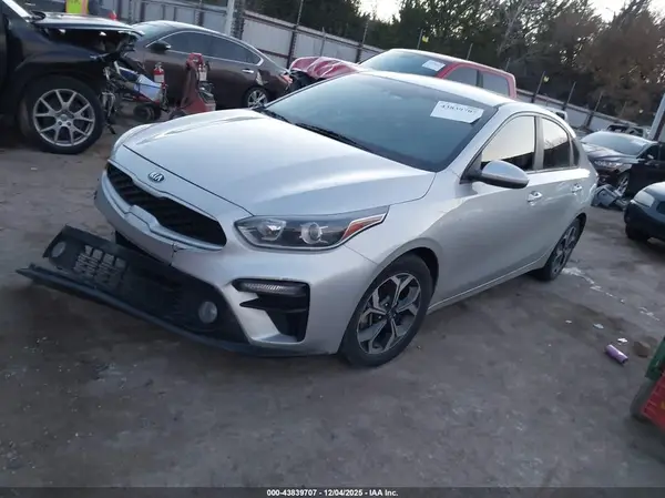 3KPF24AD4LE177658 2020 KIA FORTE - Image 2
