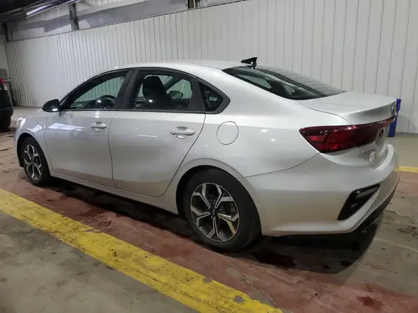 3KPF24AD4LE182486 2020 KIA FORTE - Image 2