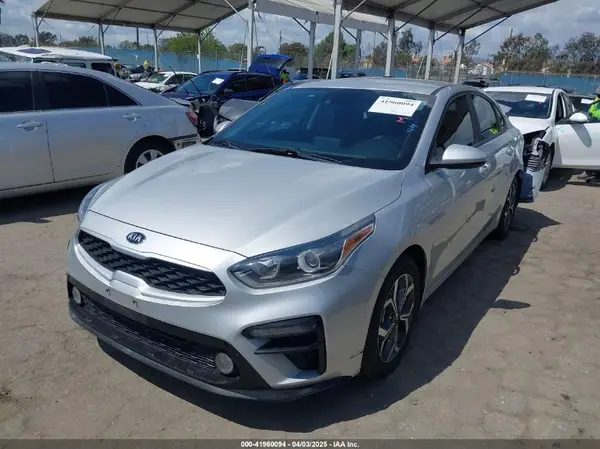 3KPF24AD4LE183668 2020 KIA FORTE - Image 2
