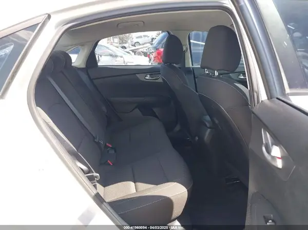 3KPF24AD4LE183668 2020 KIA FORTE - Image 8