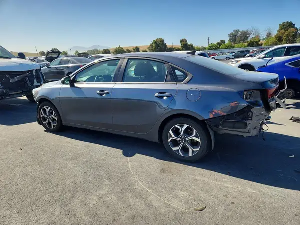 3KPF24AD4LE185162 2020 KIA FORTE - Image 2