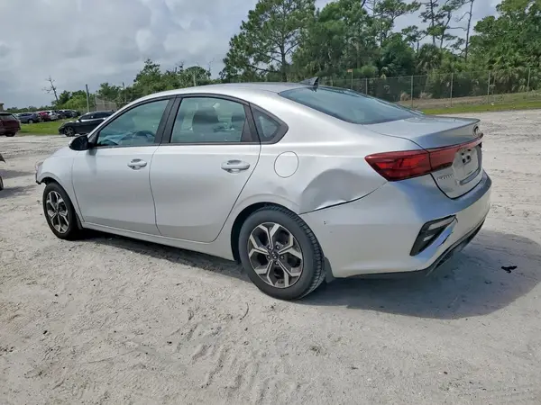 3KPF24AD4LE187140 2020 KIA FORTE - Image 2