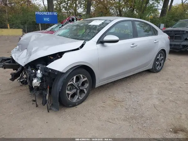 3KPF24AD4LE191270 2020 KIA FORTE - Image 2