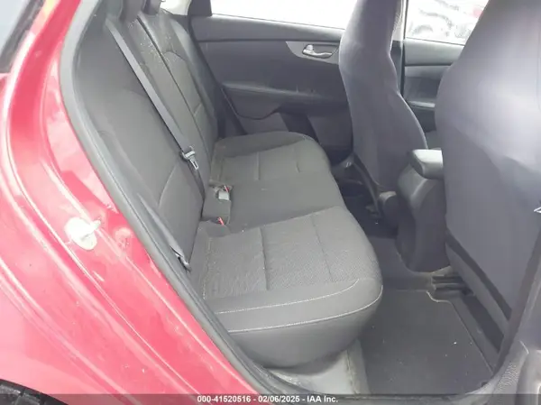 3KPF24AD4LE206821 2020 KIA FORTE - Image 8