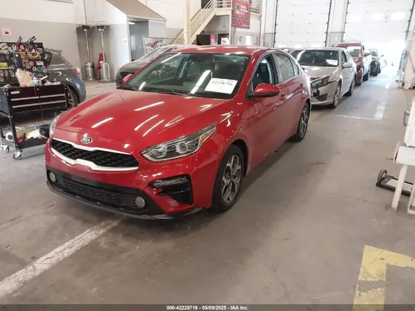3KPF24AD4LE207242 2020 KIA FORTE - Image 2