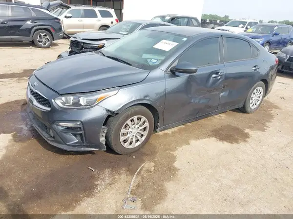 3KPF24AD4LE207306 2020 KIA FORTE - Image 2