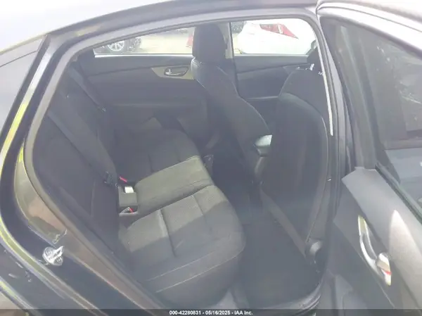 3KPF24AD4LE207306 2020 KIA FORTE - Image 8