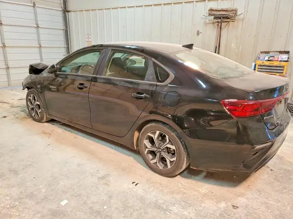 3KPF24AD4LE209282 2020 KIA FORTE - Image 2
