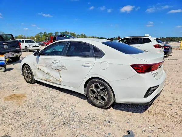 3KPF24AD4LE211615 2020 KIA FORTE - Image 2