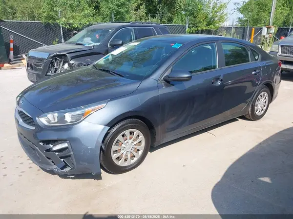 3KPF24AD4LE229628 2020 KIA FORTE - Image 2