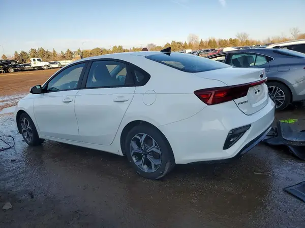 3KPF24AD4LE232206 2020 KIA FORTE - Image 2