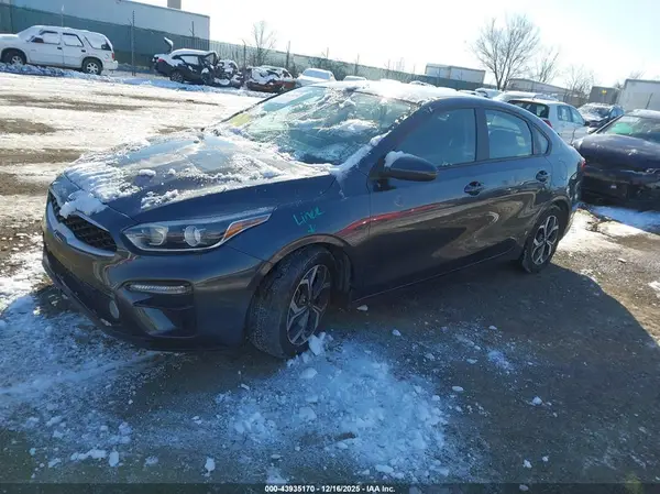 3KPF24AD4LE232674 2020 KIA FORTE - Image 2