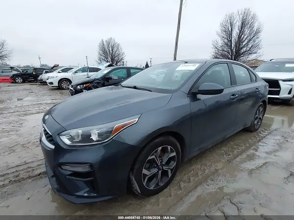 3KPF24AD4LE239656 2020 KIA FORTE - Image 2
