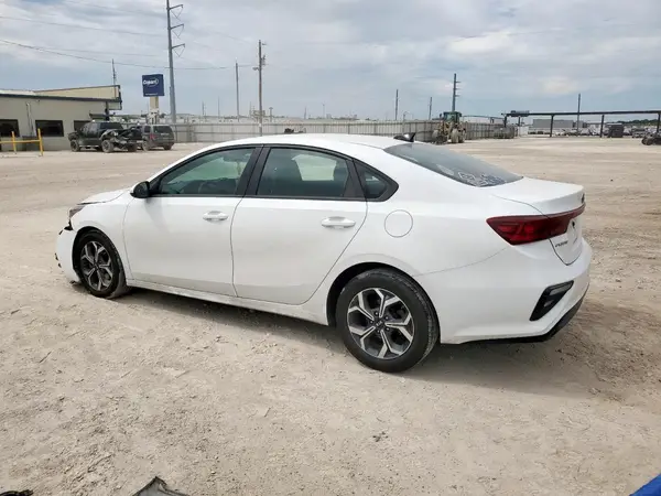 3KPF24AD4LE243335 2020 KIA FORTE - Image 2
