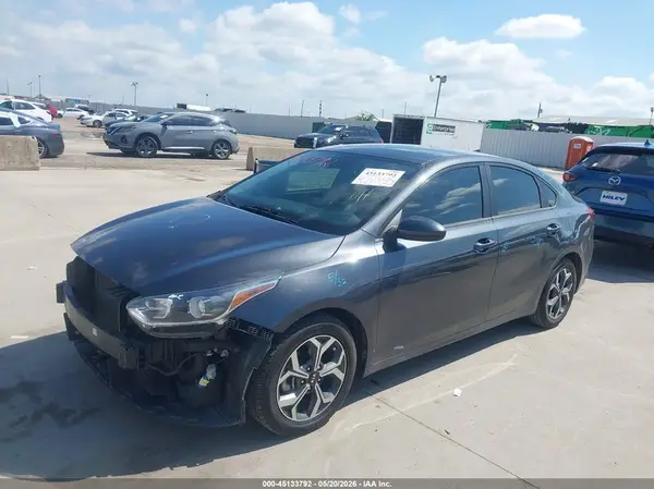 3KPF24AD4LE246834 2020 KIA FORTE - Image 2