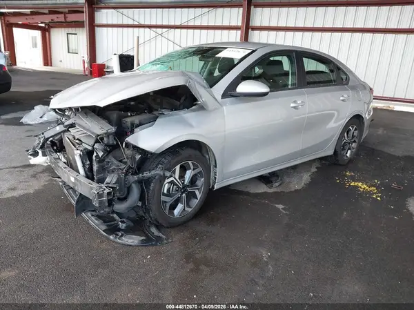 3KPF24AD4LE247062 2020 KIA FORTE - Image 2