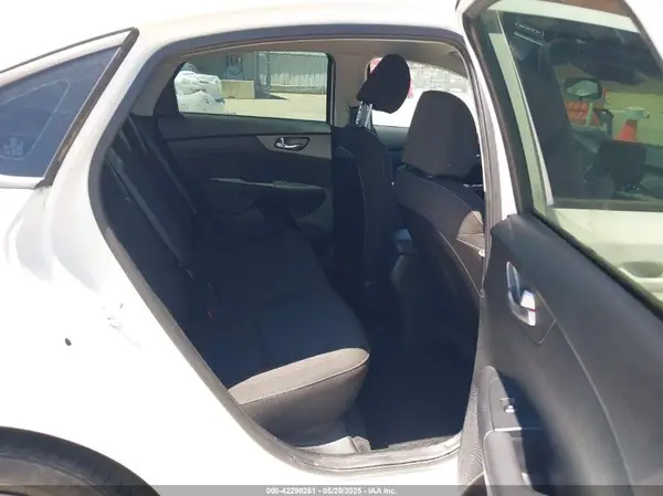 3KPF24AD4LE248213 2020 KIA FORTE - Image 8