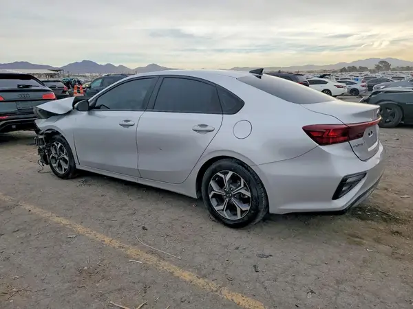 3KPF24AD4LE250799 2020 KIA FORTE - Image 2