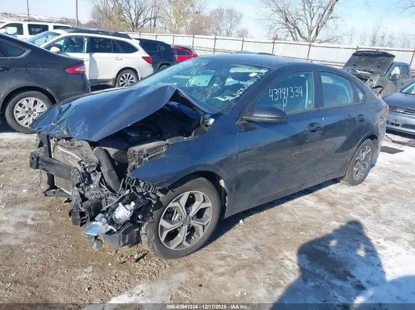 3KPF24AD4LE256327 2020 KIA FORTE - Image 2