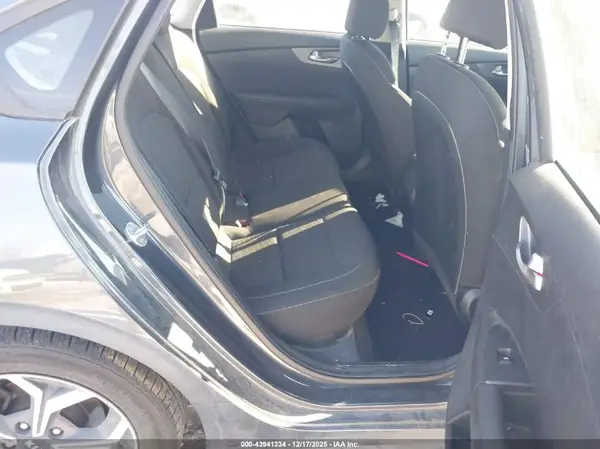 3KPF24AD4LE256327 2020 KIA FORTE - Image 8