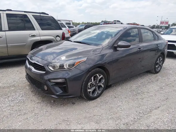 3KPF24AD4LE262435 2020 KIA FORTE - Image 2
