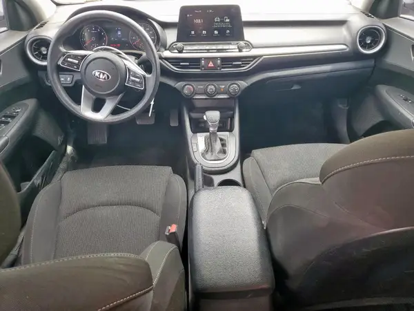 3KPF24AD4ME263084 2021 KIA FORTE - Image 8