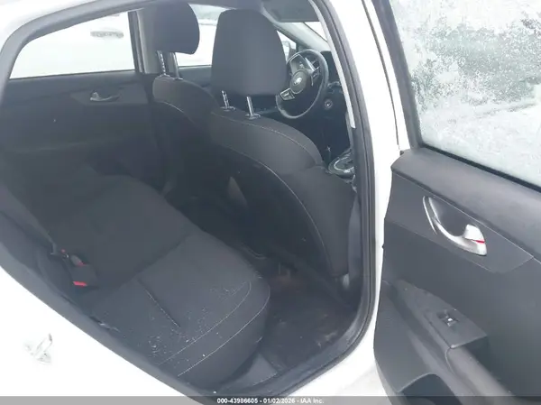 3KPF24AD4ME265482 2021 KIA FORTE - Image 8