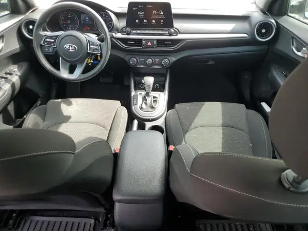3KPF24AD4ME266194 2021 KIA FORTE - Image 8