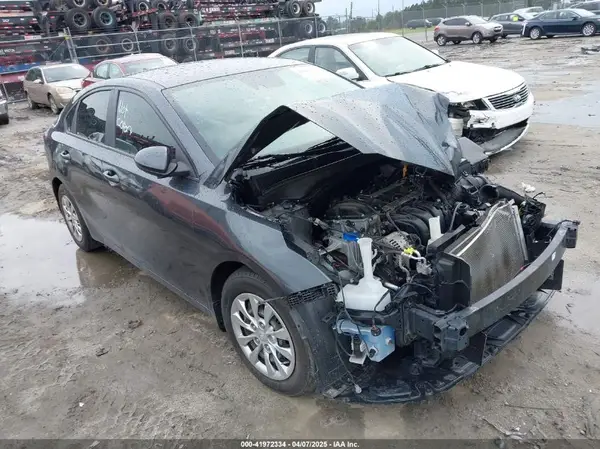 3KPF24AD4ME266471 2021 KIA FORTE - Image 1