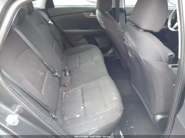 3KPF24AD4ME266471 2021 KIA FORTE - Image 8
