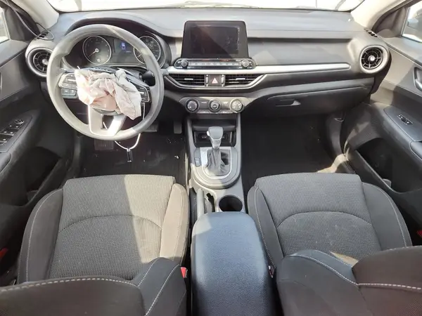 3KPF24AD4ME266700 2021 KIA FORTE - Image 8