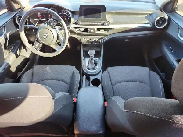 3KPF24AD4ME267054 2021 KIA FORTE - Image 8