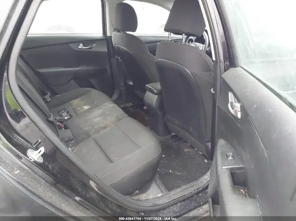 3KPF24AD4ME267314 2021 KIA FORTE - Image 8