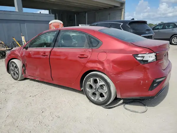 3KPF24AD4ME267474 2021 KIA FORTE - Image 2