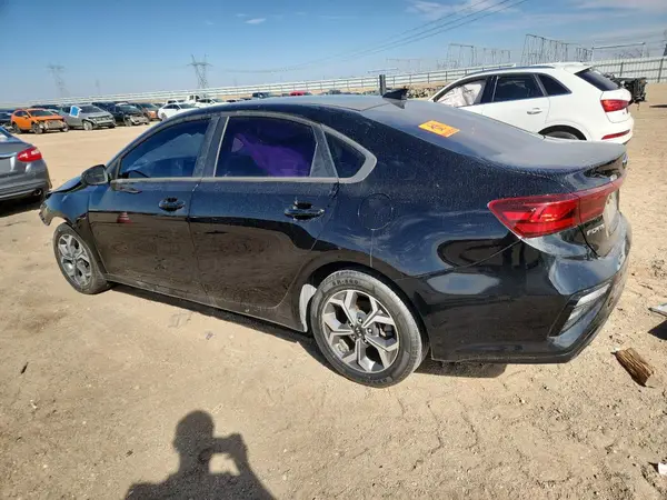 3KPF24AD4ME268253 2021 KIA FORTE - Image 2