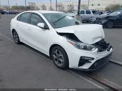 3KPF24AD4ME268303 2021 KIA FORTE