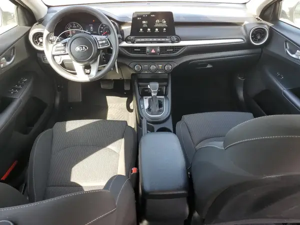 3KPF24AD4ME270049 2021 KIA FORTE - Image 8