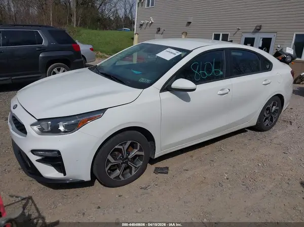 3KPF24AD4ME270052 2021 KIA FORTE - Image 2
