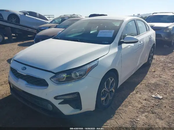3KPF24AD4ME271024 2021 KIA FORTE - Image 2