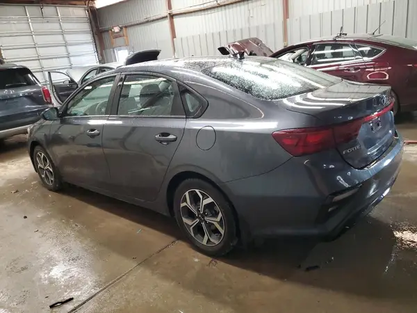 3KPF24AD4ME271184 2021 KIA FORTE - Image 2